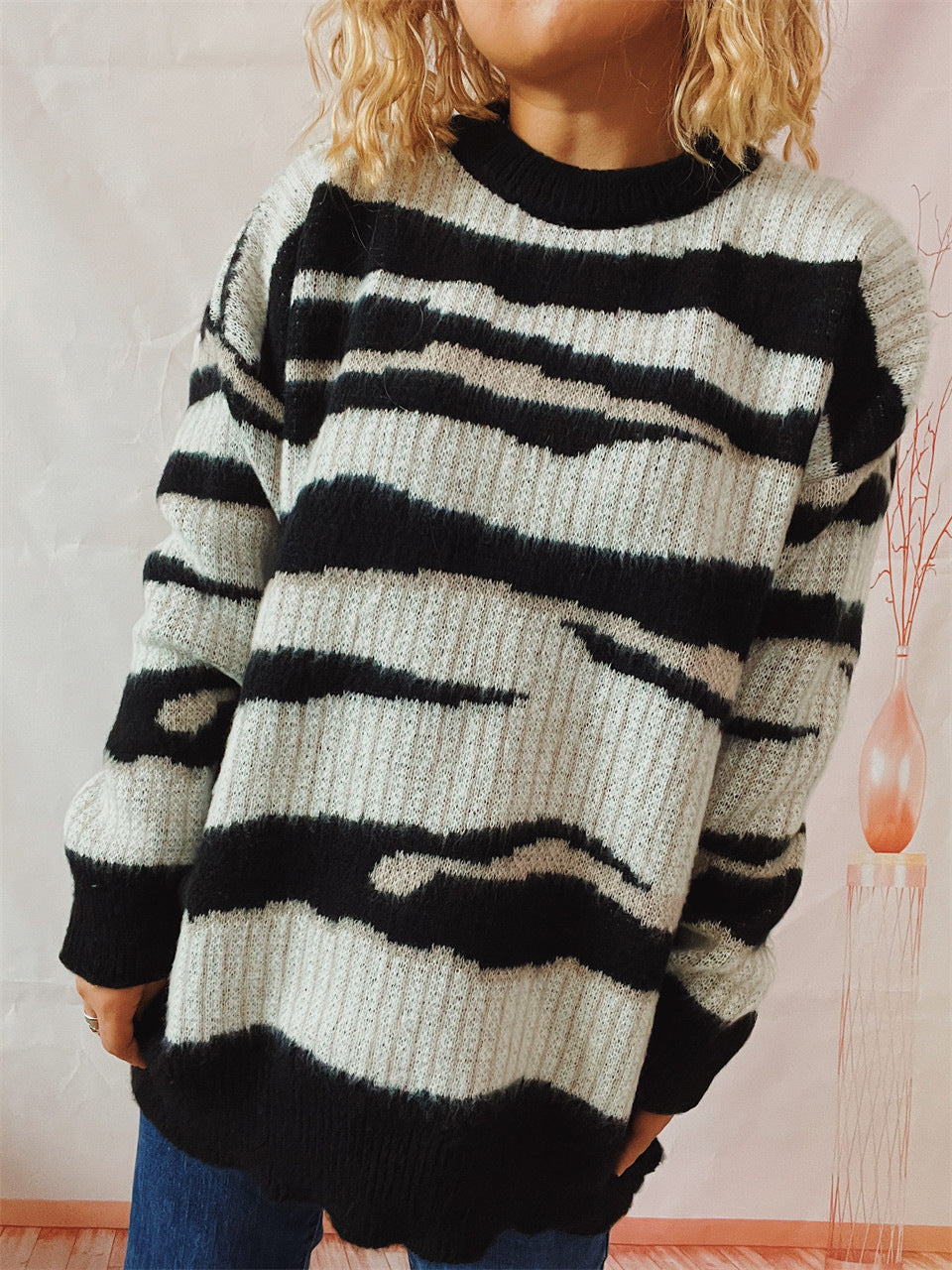 Women's Thickened Contrast Color Irregular Striped Pullover Round Neck Long Sweaters
