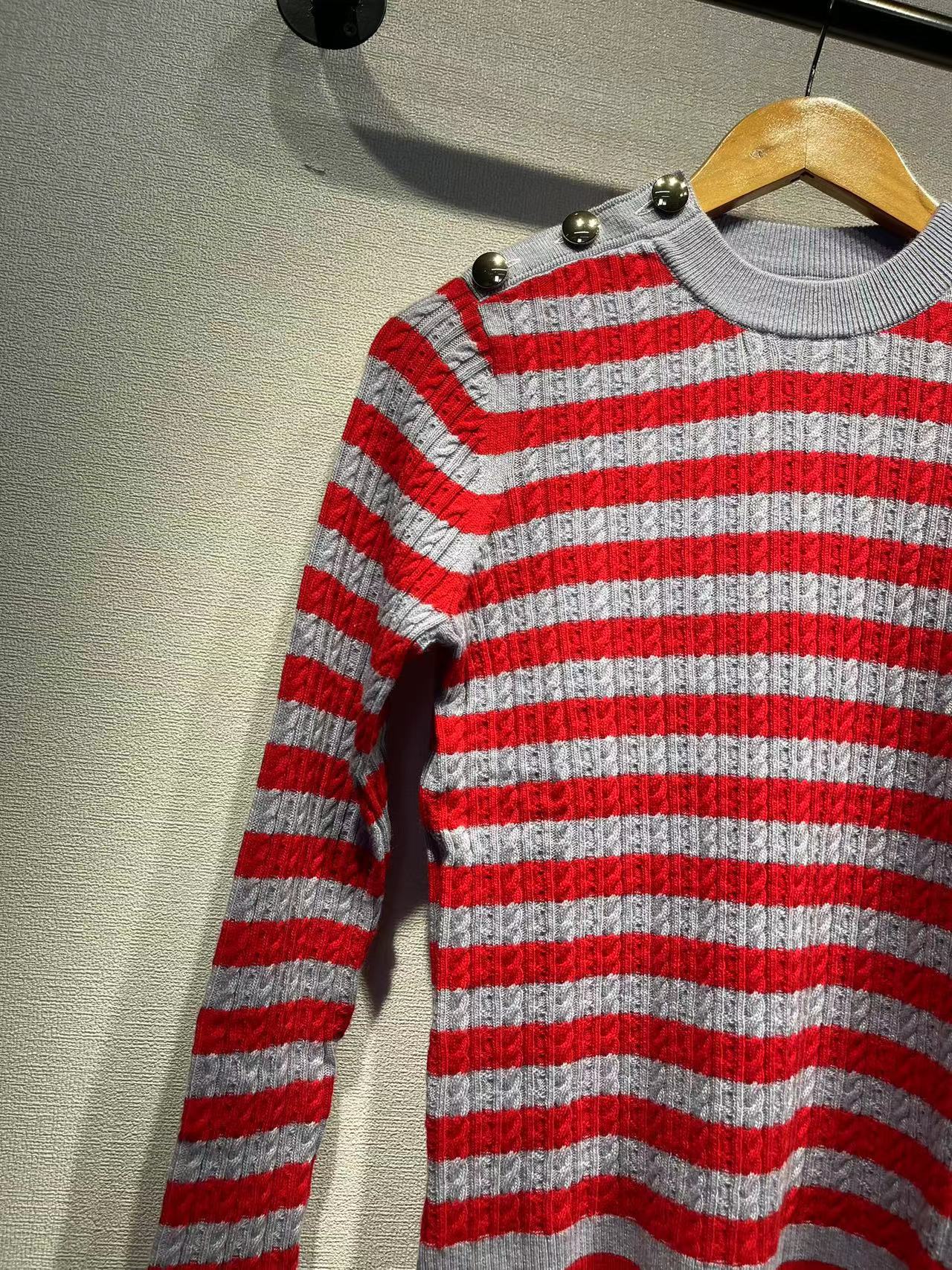 Women's Striped Wool Blended Woven Round Neck Long Sweaters