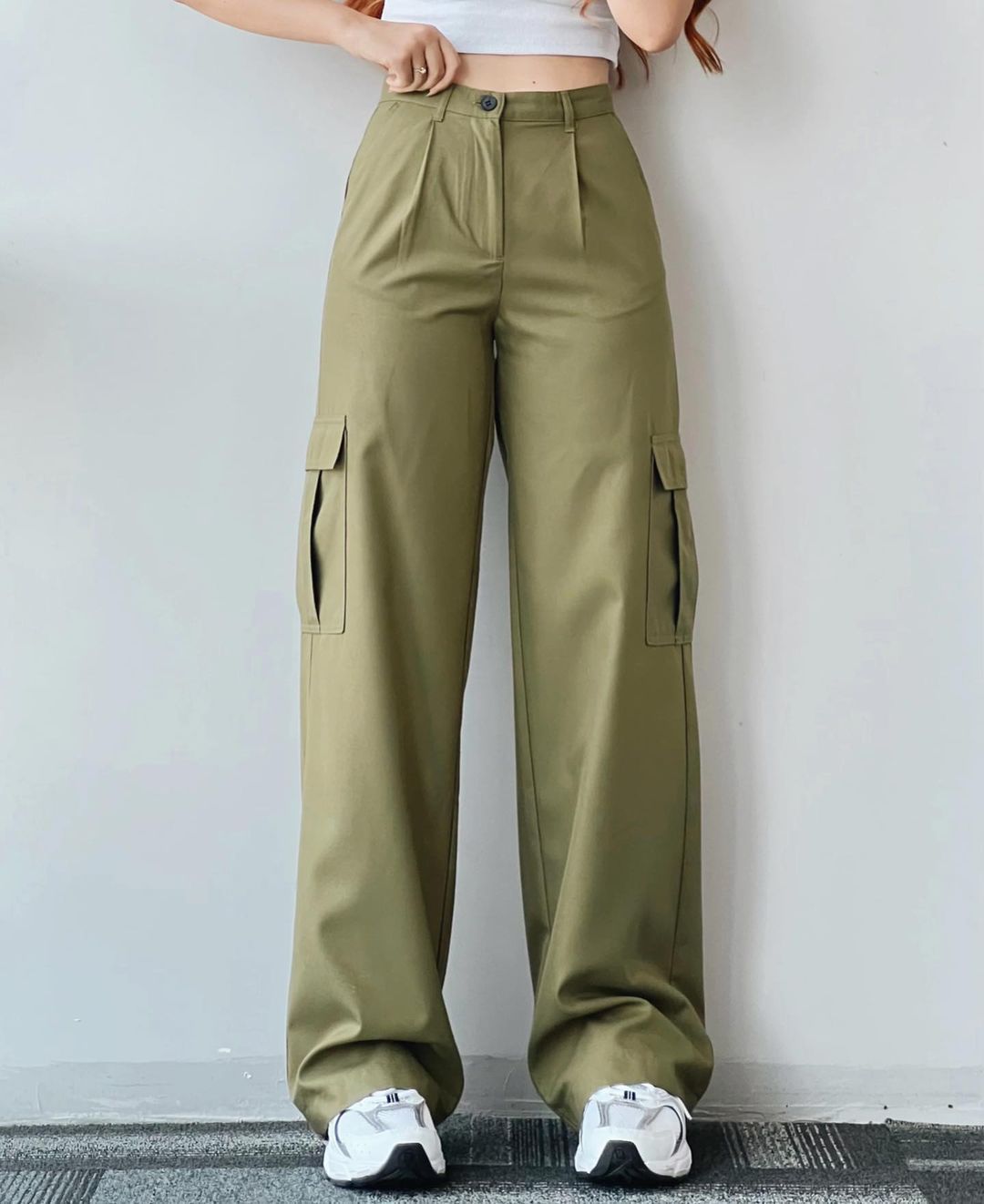 Casual Three-dimensional Pocket Trousers Tight Waist Pants